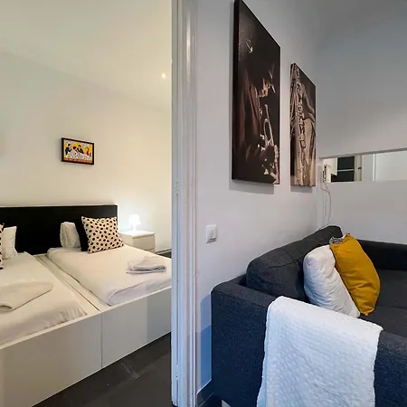 Unique Cent Apartment